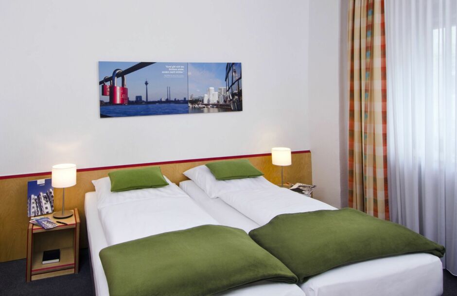 13_511a_Zimmer gruen_B.jpg