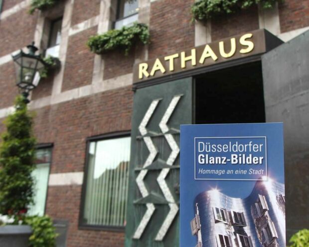 664 Ausstellung Rathaus.jpg